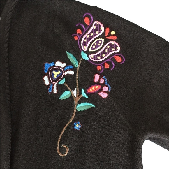 TUNDRA 100%Pure Virgin Wool Black Floral Embroidered Feminine Cozy 2-Button Coat - Picture 9 of 14